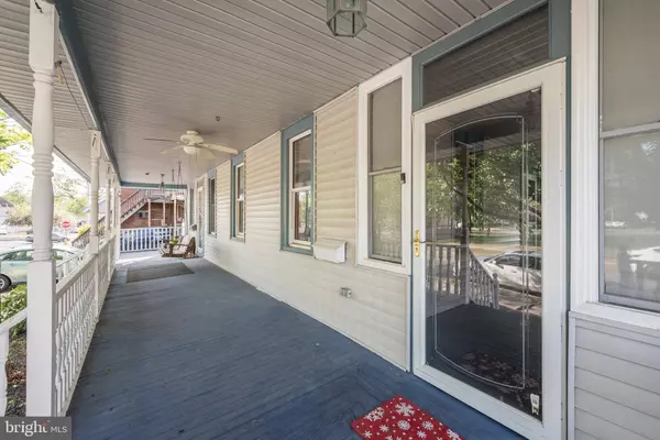 322 WASHINGTON AVE, Laurel Springs, NJ 08021