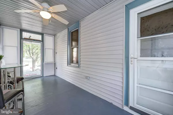 322 WASHINGTON AVE, Laurel Springs, NJ 08021