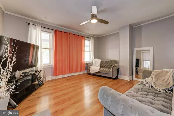 322 WASHINGTON AVE, Laurel Springs, NJ 08021