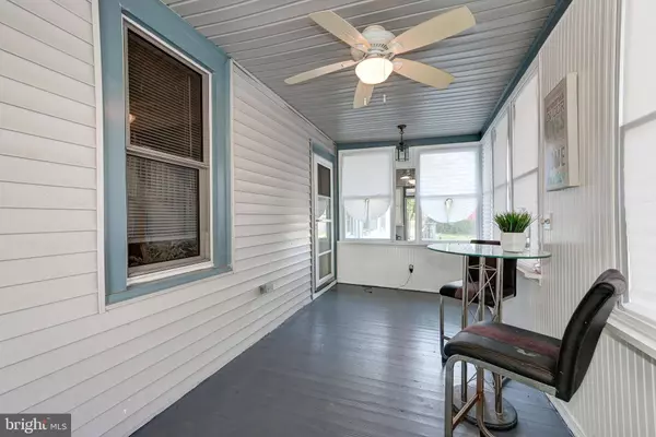 322 WASHINGTON AVE, Laurel Springs, NJ 08021