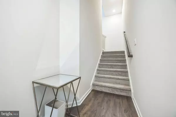 402 MONTE FARM RD, Mt Laurel, NJ 08054