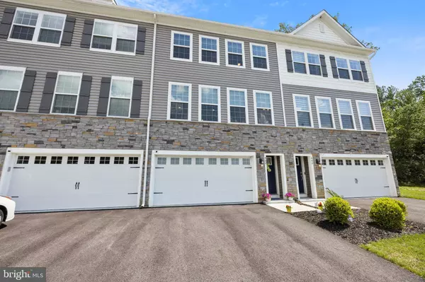 402 MONTE FARM RD, Mt Laurel, NJ 08054