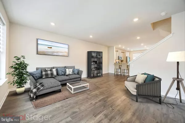 402 MONTE FARM RD, Mt Laurel, NJ 08054