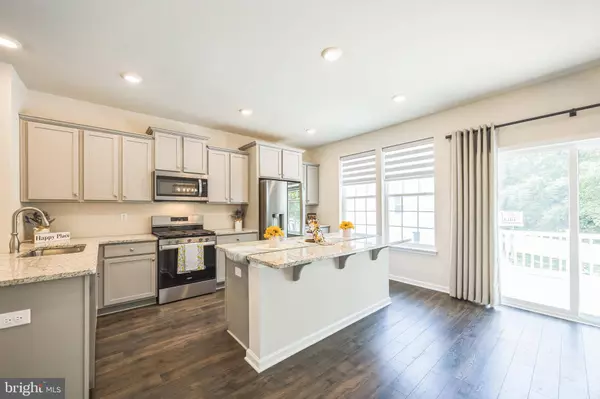 402 MONTE FARM RD, Mt Laurel, NJ 08054