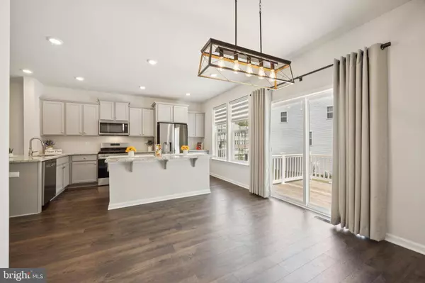 402 MONTE FARM RD, Mt Laurel, NJ 08054