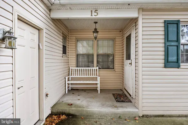 15 EMBASSY DR, Cherry Hill, NJ 08002