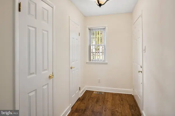 15 EMBASSY DR, Cherry Hill, NJ 08002