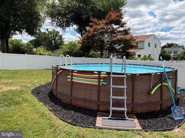 505 MACKIN DR, Cherry Hill, NJ 08002
