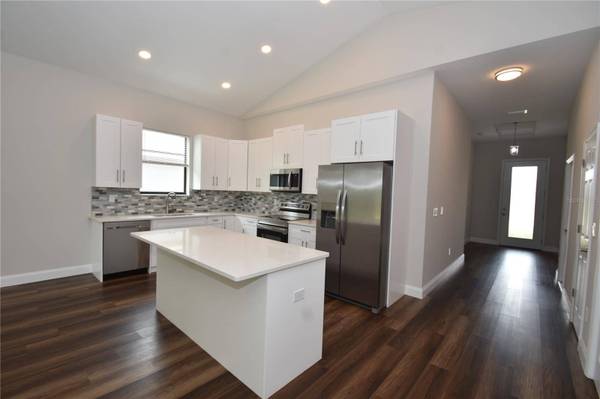 77 GREEN CIR, Palm Coast, FL 32164