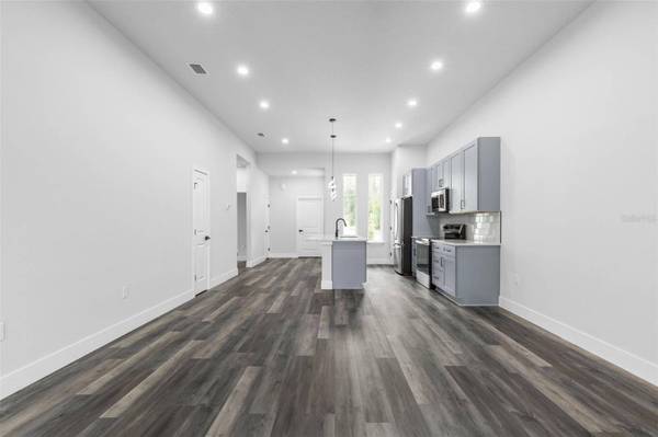 76 RICKENBACKER DR, Palm Coast, FL 32164