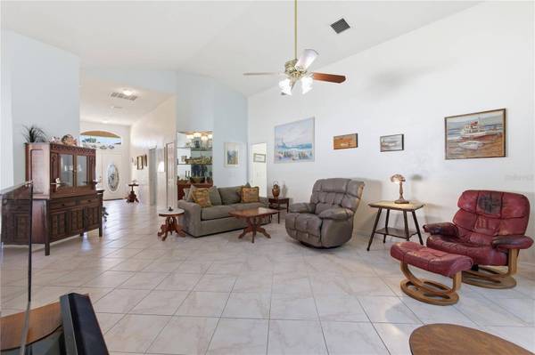 37 SAN JOSE DR, Palm Coast, FL 32137