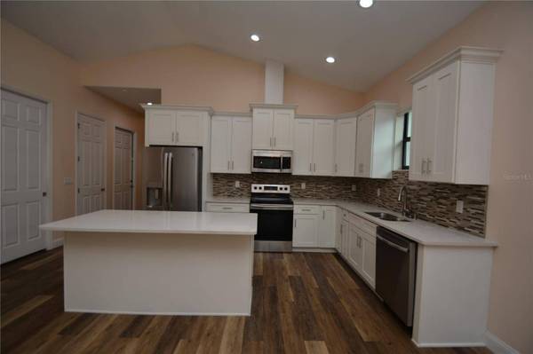 61 GREEN CIR, Palm Coast, FL 32164