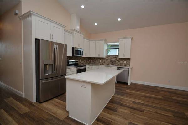 61 GREEN CIR, Palm Coast, FL 32164