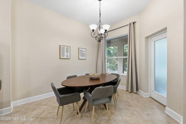 9 CREEKSIDE DR, Palm Coast, FL 32137