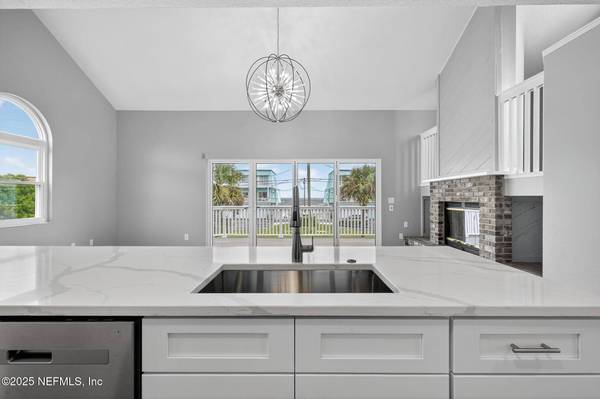 2672 S CENTRAL AVE, Flagler Beach, FL 32136