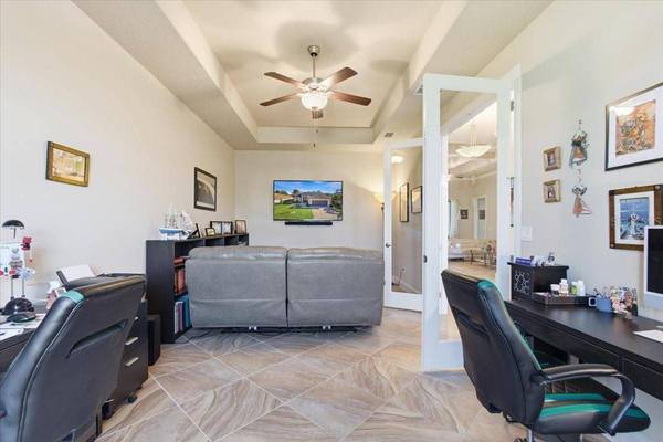 8 COCHRAN LN, Palm Coast, FL 32137