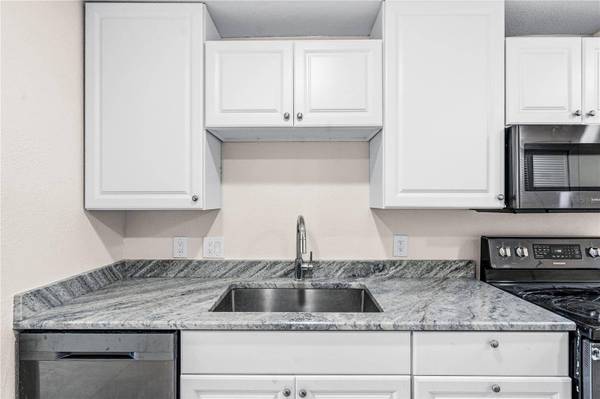 44 CAPTAINS WALK, Palm Coast, FL 32137