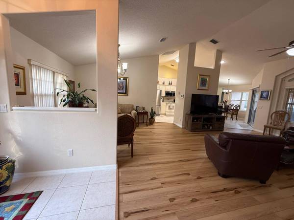 23 EVANSMILL LN, Palm Coast, FL 32164