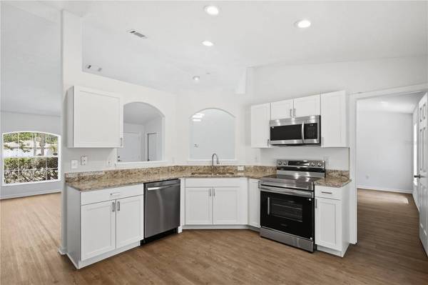 30 PIERMOUNT LN, Palm Coast, FL 32164