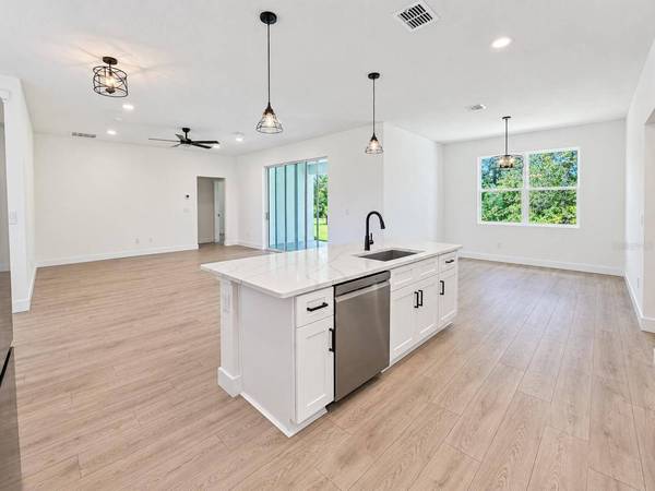 50 WHEELING LN, Palm Coast, FL 32164
