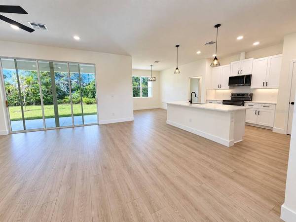 50 WHEELING LN, Palm Coast, FL 32164