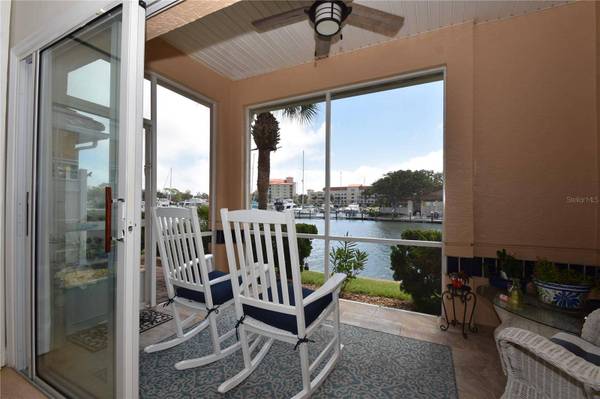 2 MARINA POINT PL