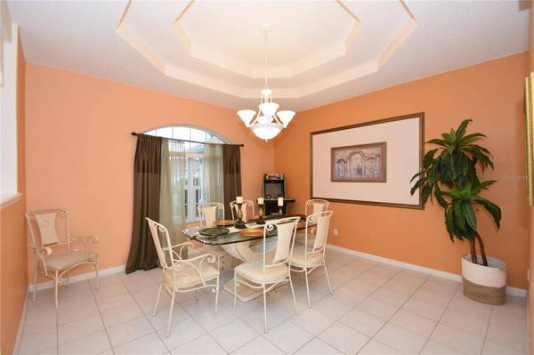 18 BURNING EMBER LN, Palm Coast, FL 32137