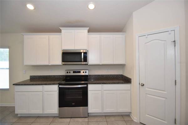 52 OAKLEAF WAY, Palm Coast, FL 32137