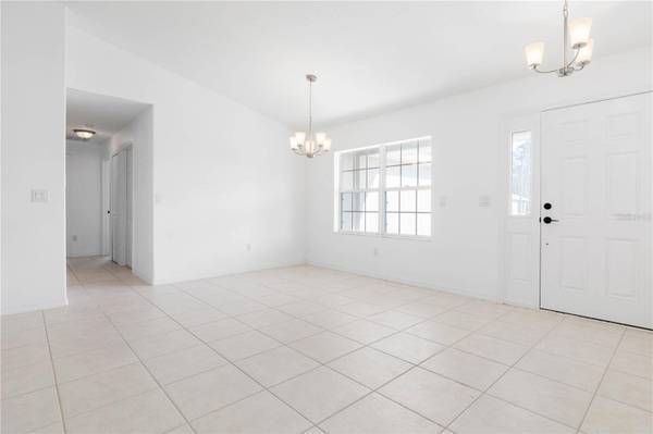 31 SEATTLE TRL, Palm Coast, FL 32164
