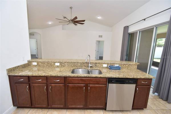 11 BURNING EMBER LN, Palm Coast, FL 32137