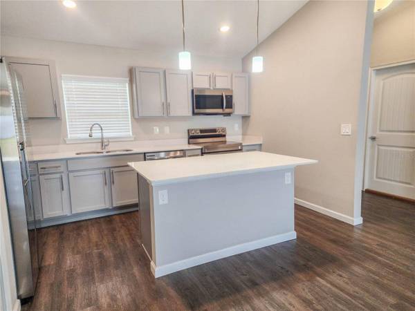 34 FELLOWSHIP DR, Palm Coast, FL 32137