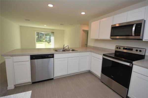 8 SEA FLOWER PATH, Palm Coast, FL 32164