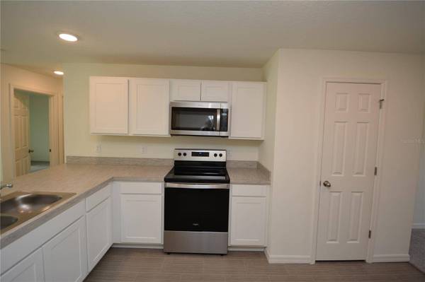 8 SEA FLOWER PATH, Palm Coast, FL 32164