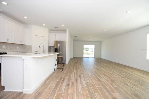 10 OCONEE DR, Palm Coast, FL 32137