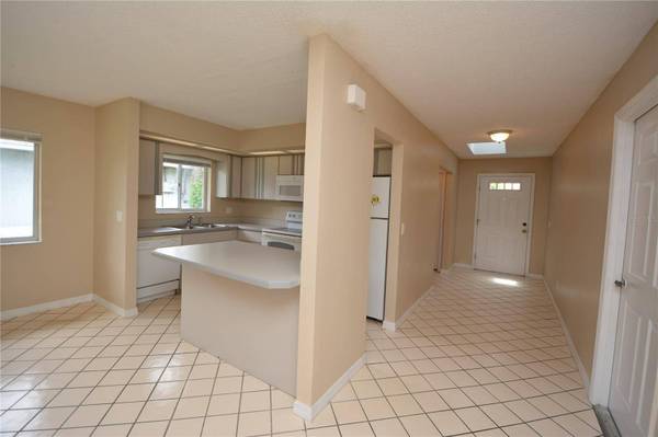 30 FARMSWORTH DR #B, Palm Coast, FL 32137