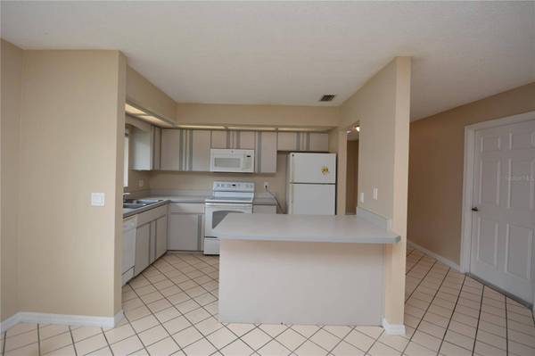 30 FARMSWORTH DR #B, Palm Coast, FL 32137