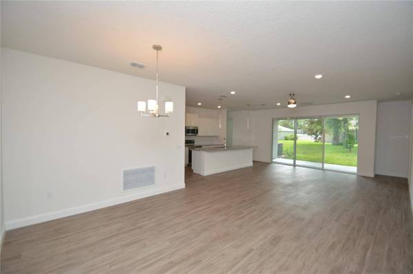 102 BRITTANY LN, Palm Coast, FL 32137