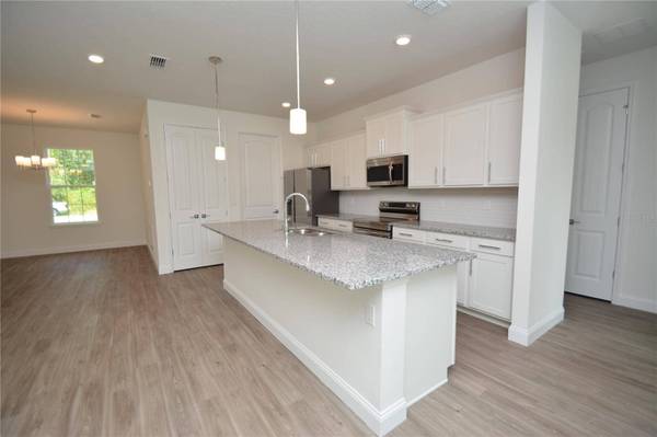 102 BRITTANY LN, Palm Coast, FL 32137