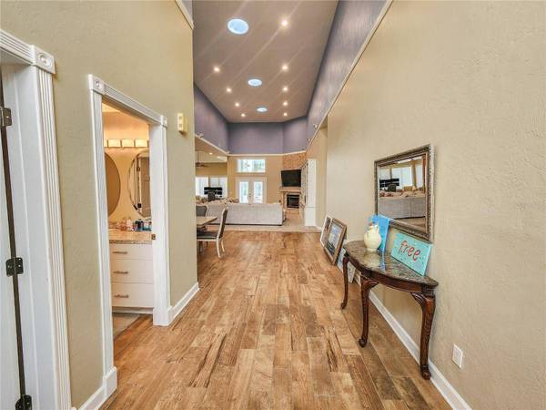 1 BAY POINTE DR, Ormond Beach, FL 32174