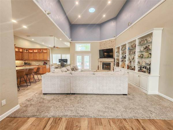1 BAY POINTE DR, Ormond Beach, FL 32174