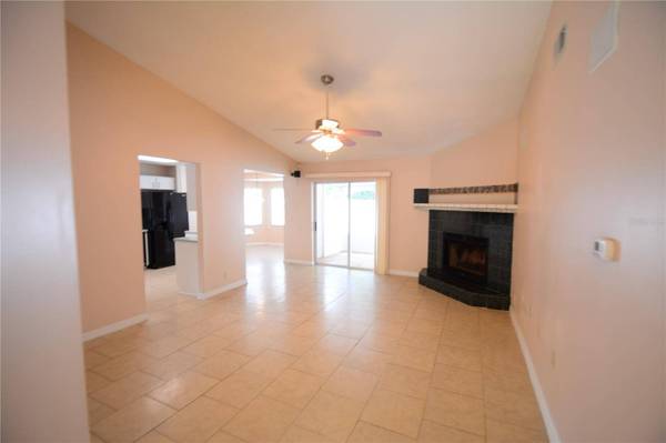 90 SLEEPY HOLLOW TRL, Palm Coast, FL 32164