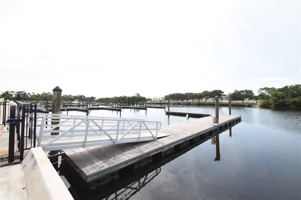 114 DEL PALMA DR, Palm Coast, FL 32137