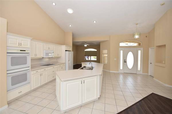 10 CRAMPTON CT, Palm Coast, FL 32137