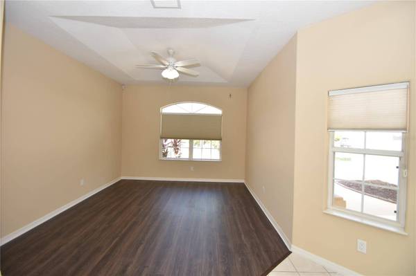 10 CRAMPTON CT, Palm Coast, FL 32137