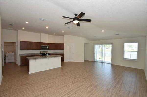 32 WINDSOR TER, Palm Coast, FL 32164
