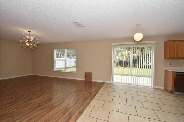 27 RIVERDALE LN, Palm Coast, FL 32164