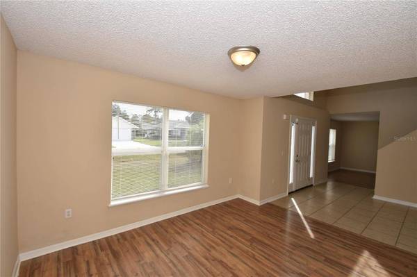 27 RIVERDALE LN, Palm Coast, FL 32164