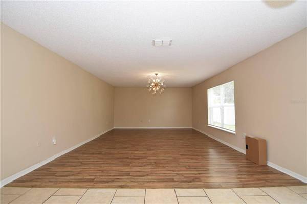 27 RIVERDALE LN, Palm Coast, FL 32164