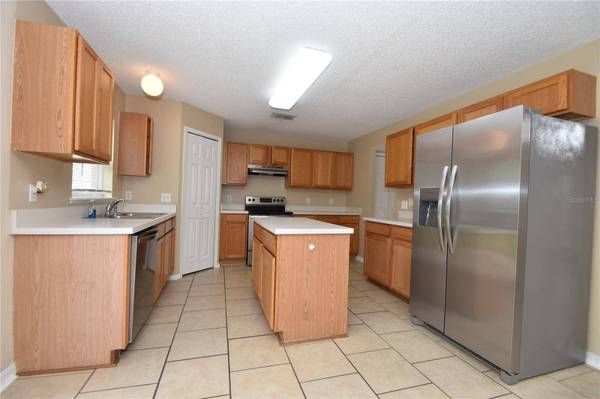 27 RIVERDALE LN, Palm Coast, FL 32164