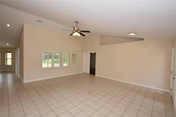 11 ZENITH CT, Palm Coast, FL 32164